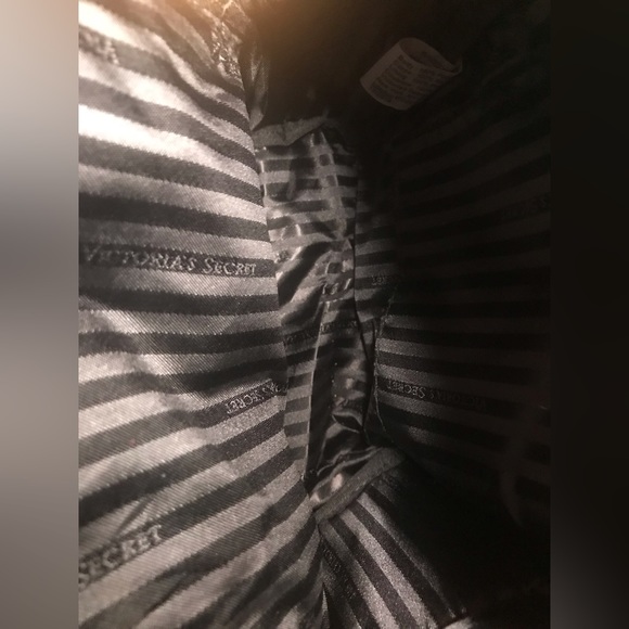 Victoria’s Secret Women’s Mini Backpack Purse Tropical Jetsetter - Picture 4 of 5